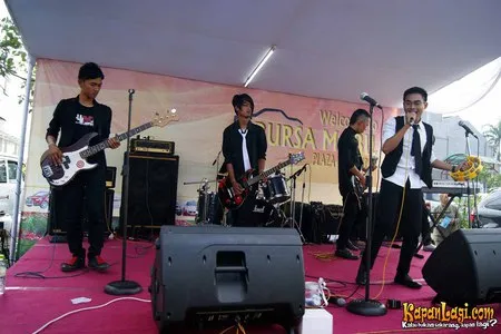 Foto Elips Band