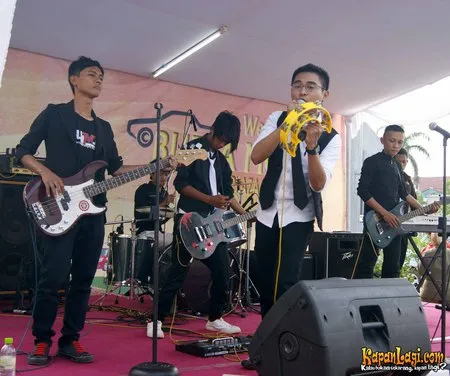 Foto Elips Band