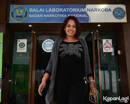 Foto Elly Sugigi