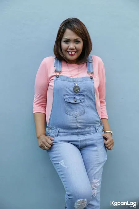 Foto Elly Sugigi