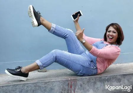 Foto Elly Sugigi