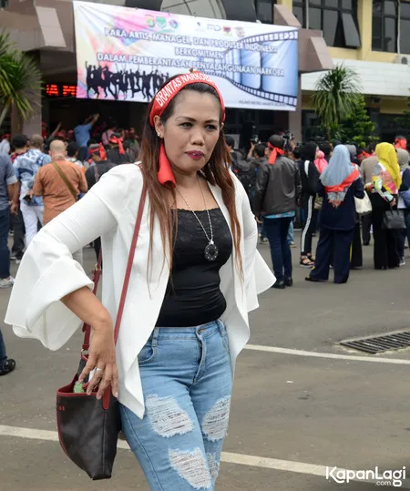 Foto Elly Sugigi