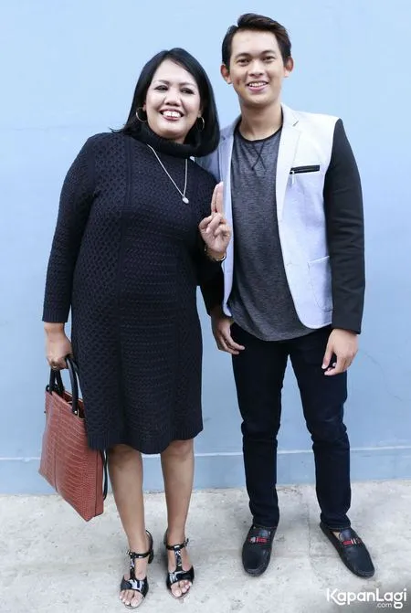 Foto Elly Sugigi