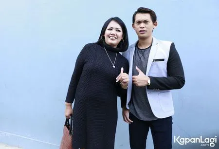 Foto Elly Sugigi