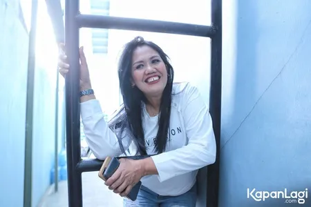 Foto Elly Sugigi