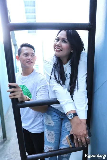 Foto Elly Sugigi