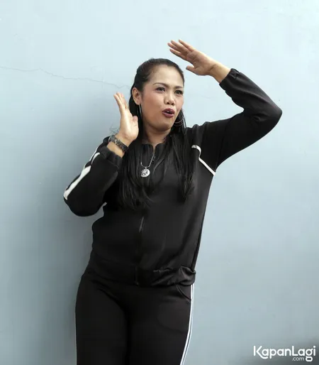 Foto Elly Sugigi