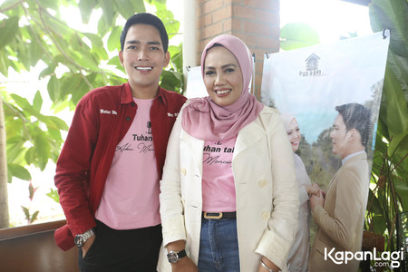 Foto Elly Sugigi