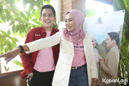 Foto Elly Sugigi