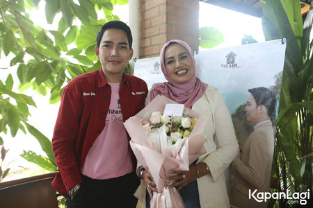 Foto Elly Sugigi