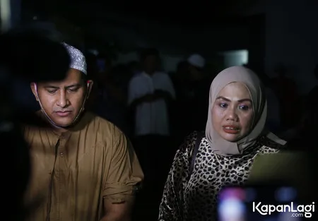 Foto Elly Sugigi