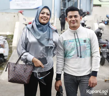 Foto Elly Sugigi