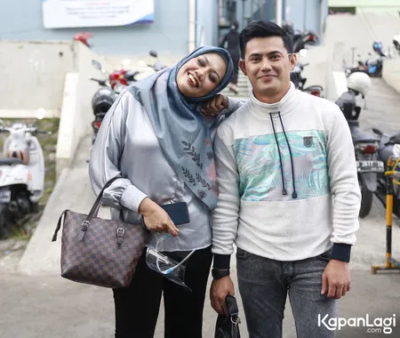 Foto Elly Sugigi
