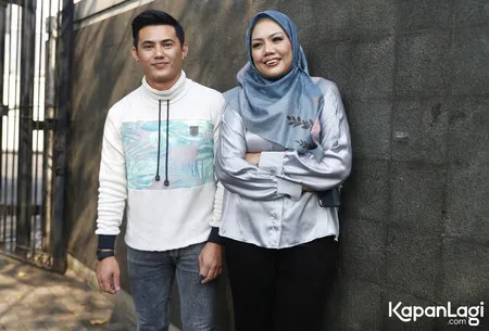 Foto Elly Sugigi