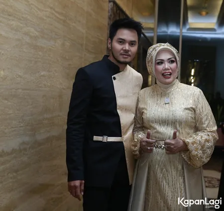 Foto Elly Sugigi