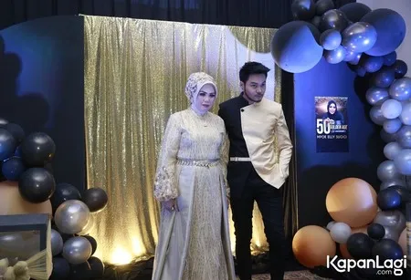 Foto Elly Sugigi