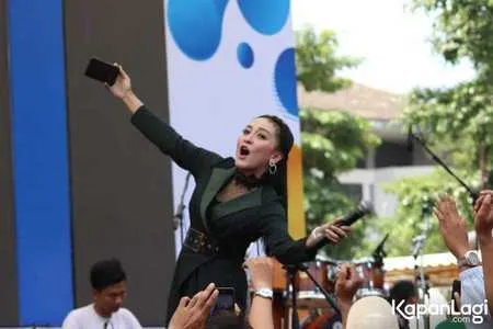 Foto Elsa Safira