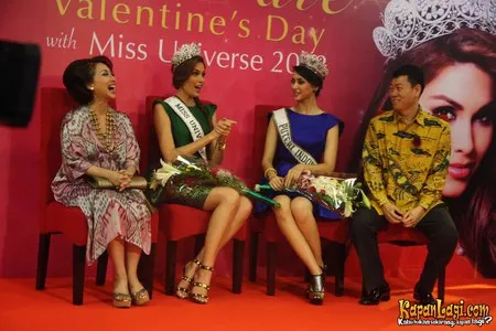 Foto Elvira Devinamira