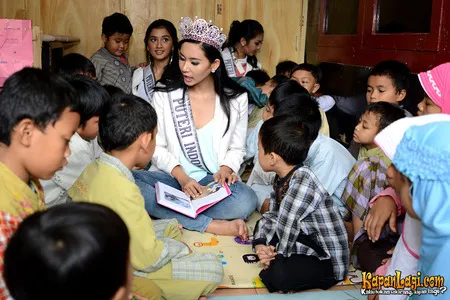 Foto Elvira Devinamira