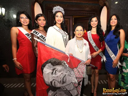 Foto Elvira Devinamira