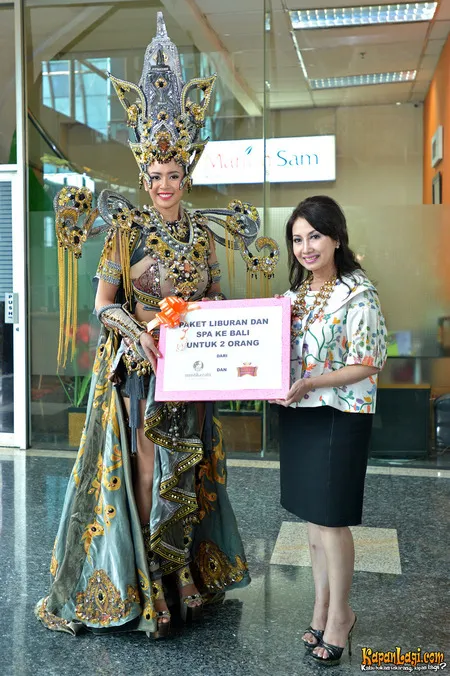 Foto Elvira Devinamira