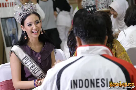 Foto Elvira Devinamira