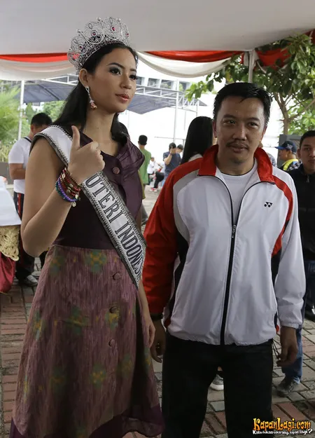 Foto Elvira Devinamira