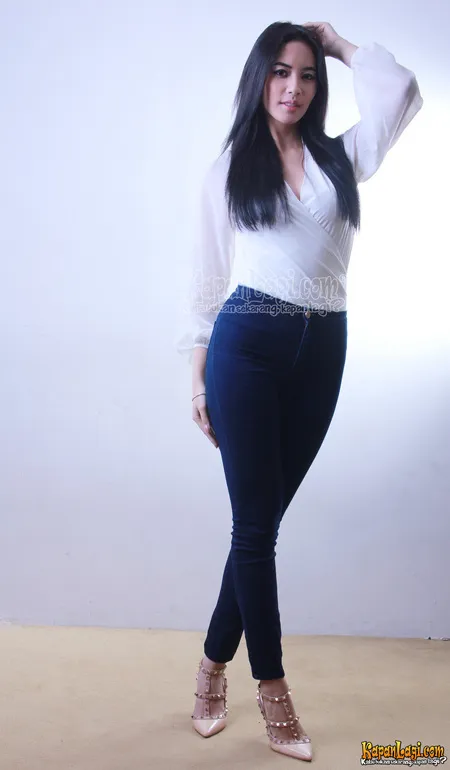 Foto Elvira Devinamira