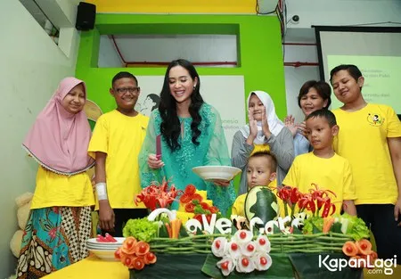 Foto Elvira Devinamira