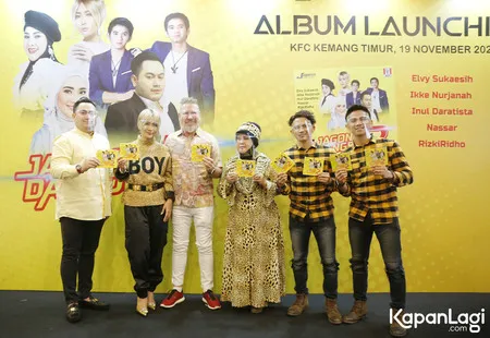 Foto Elvy Sukaesih
