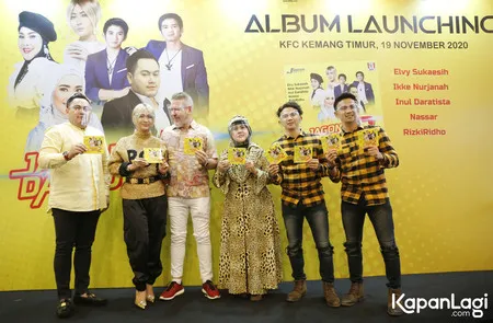 Foto Elvy Sukaesih