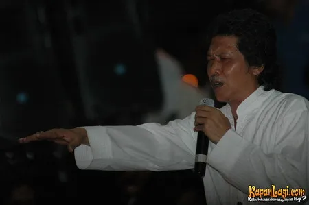 Foto Emha Ainun Nadjib