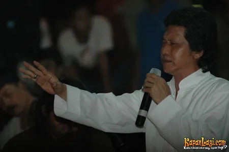 Foto Emha Ainun Nadjib