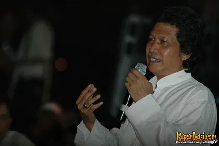 Foto Emha Ainun Nadjib