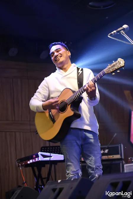 Foto Enda Ungu
