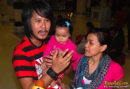Foto Ernest Cokelat