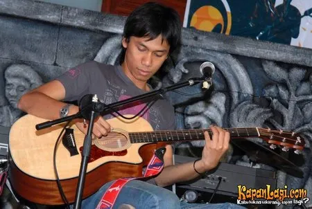 Foto Eross Candra