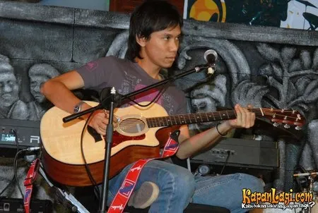 Foto Eross Candra