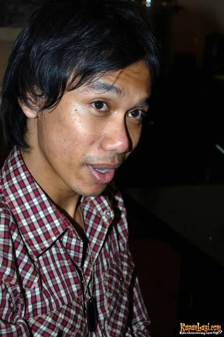Foto Eross Candra