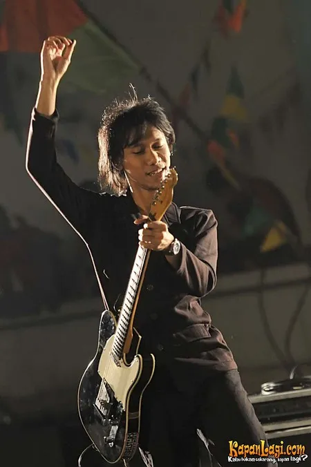 Foto Eross Candra