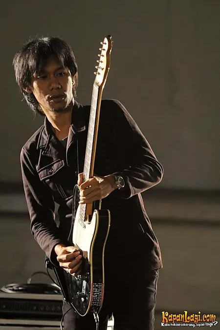 Foto Eross Candra