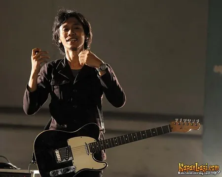 Foto Eross Candra