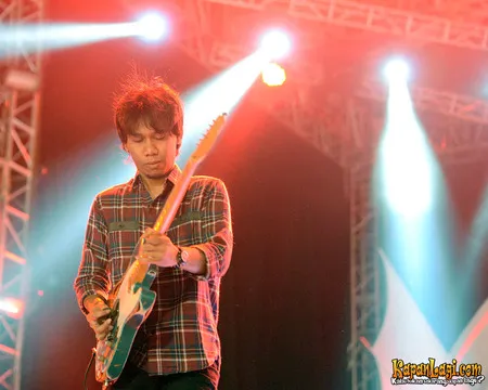 Foto Eross Candra