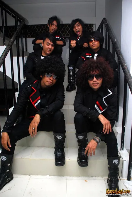 Foto Exims Band
