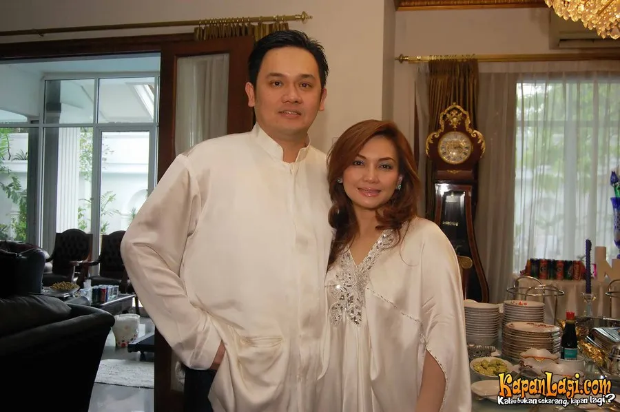 Farhat Abbas - Nia Daniati. ©KapanLagi.com