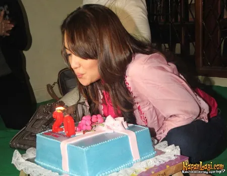 Foto Febriyanie Ferdzilla