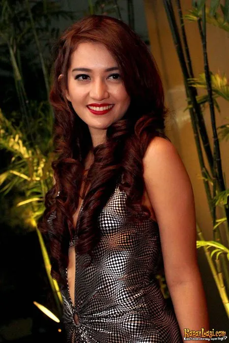 Foto Febriyanie Ferdzilla