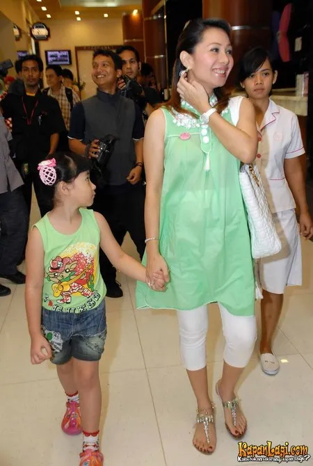 Foto Femmy Permatasari