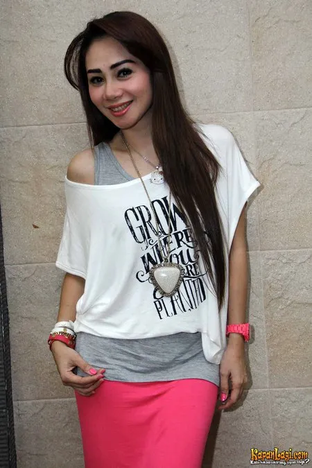 Foto Femmy Permatasari