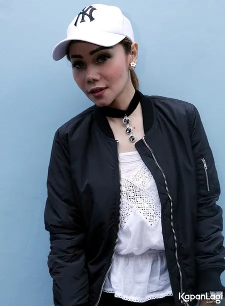 Foto Femmy Permatasari